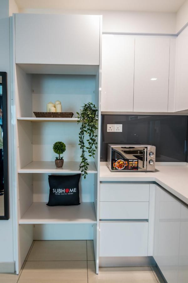 Almas Suites By Subhome Nusajaya  Luaran gambar